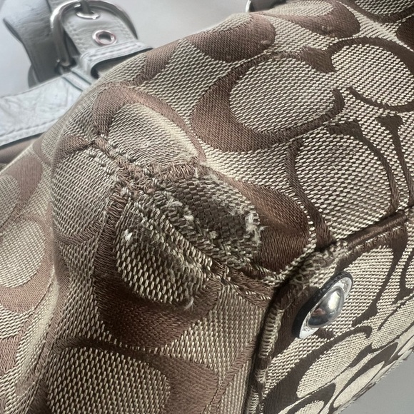 Authentic Coach purse - Picture 3 of 7